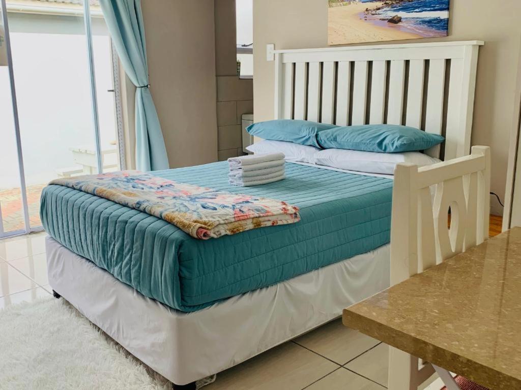 Hidden Bliss Guesthouse East London Bilik gambar
